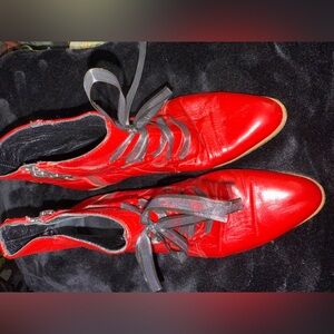 MODERN VICE jett red leather booties